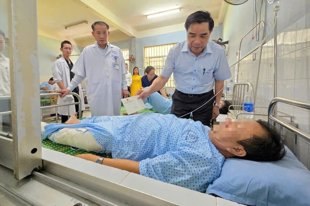 Tai nạn trên cao tốc, 11 người thương vong: Sức khỏe các nạn nhân ra sao? - 1 Tai nạn trên cao tốc, 11 người thương vong: Sức khỏe các nạn nhân ra sao? - 1