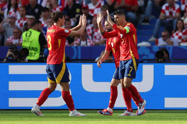 Tây Ban Nha dùng đòn trực diện hạ gục Croatia và "nỗi oan Messi" của Morata