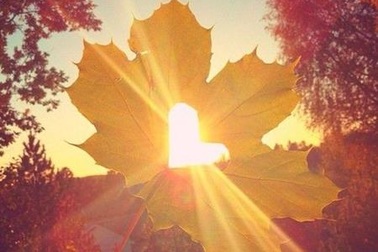 Bớt "sống ảo" để mạnh mẽ trong tình yêu