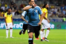 Suarez, Cavani lập công, Uruguay đại thắng 4-0 Ecuador