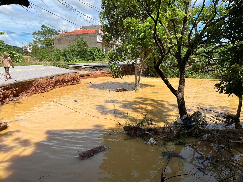 Bắc Ninh ngập sâu và vỡ đê bối, Phó Thủ tướng đến hiện trường chỉ đạo - 2