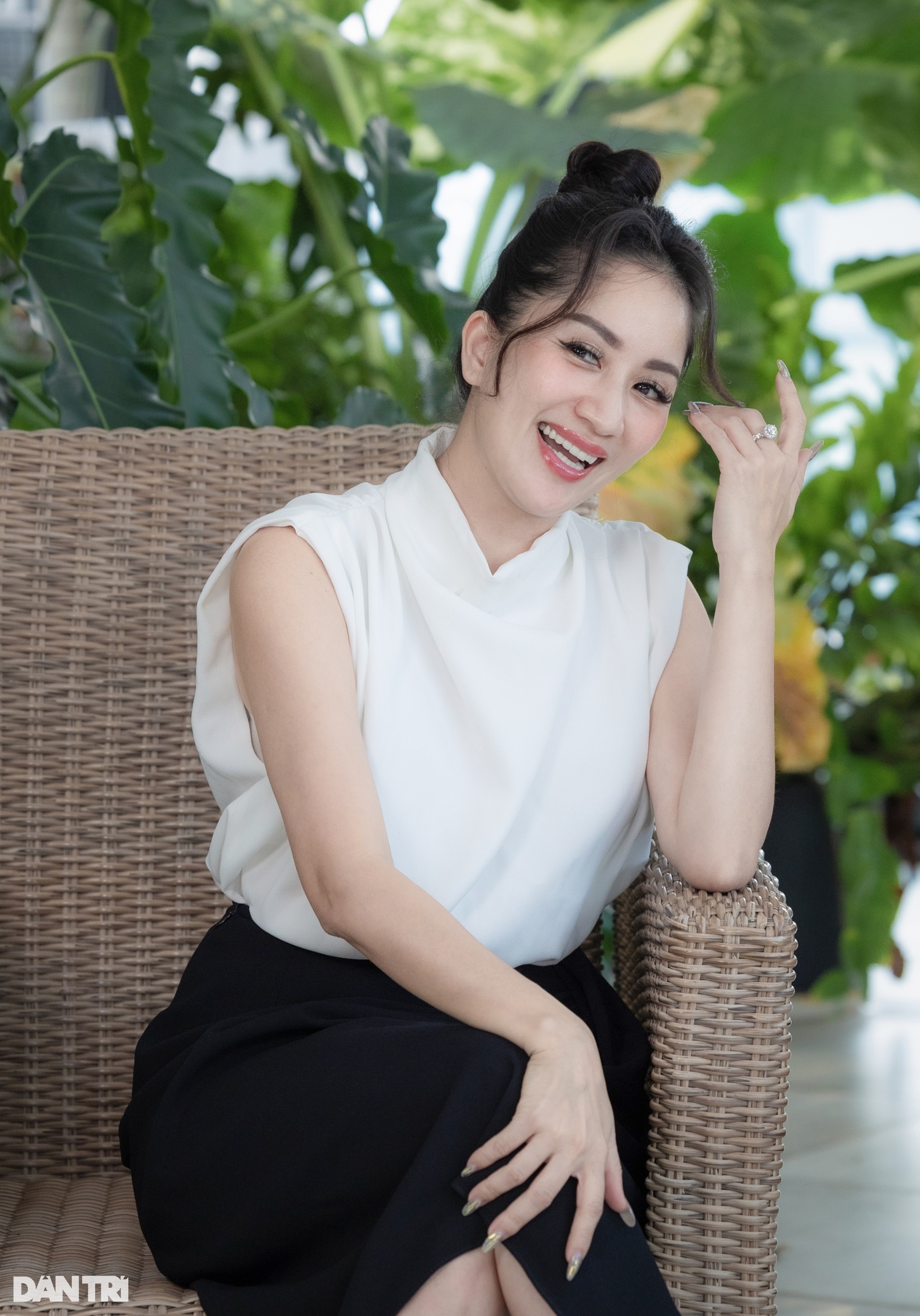 Khánh Thi - Phan Hiển: Cái kết cho chuyện tình cô trò 13 năm không hôn nhân - 8 Khánh Thi - Phan Hiển: Cái kết cho chuyện tình cô trò 13 năm không hôn nhân - 8