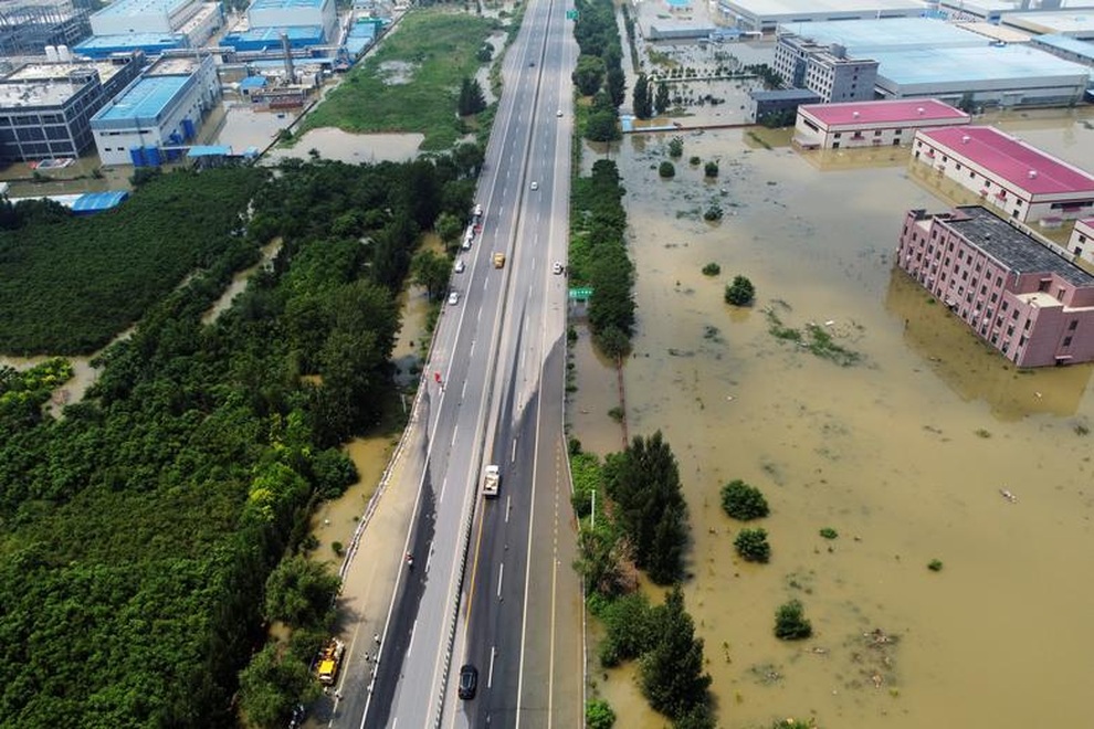 Trung Quốc: Hà Nam tan hoang sau trận đại hồng thủy nghìn năm có một - 4 Trung Quốc: Hà Nam tan hoang sau trận đại hồng thủy nghìn năm có một - 4