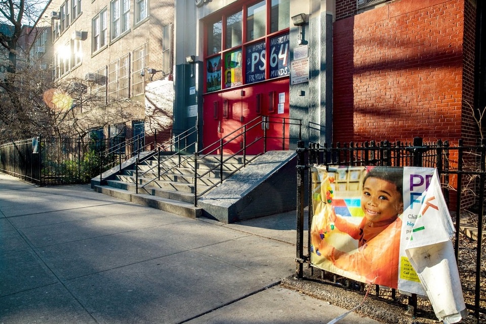 Học sinh New York có thể phải nghỉ học đến hết năm vì Covid-19 - 1 Học sinh New York có thể phải nghỉ học đến hết năm vì Covid-19 - 1