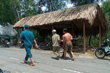 Đi mò hến kiếm sống, 2 mẹ con ở TPHCM ngã xuống kênh chết thảm