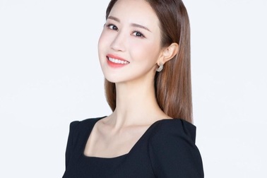 Bất ngờ trước diện mạo mới của "nữ hoàng dao kéo" Lee Da Hae