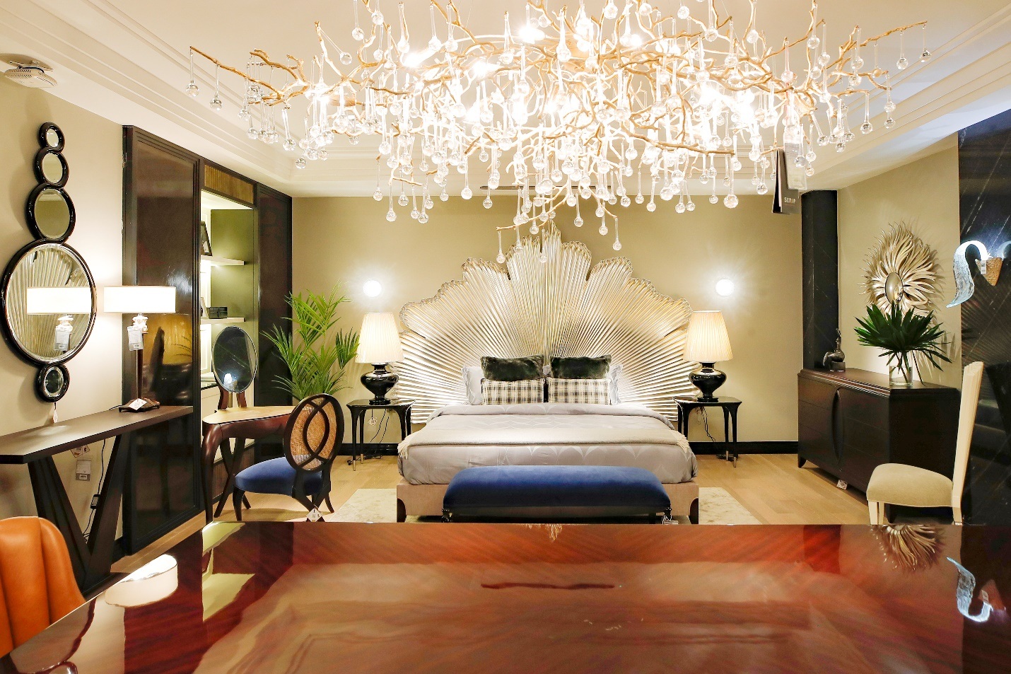 Nhu cầu nội thất xa xỉ tăng cao, CDC Home Design Center khai trương thêm cửa hàng mới tại TPHCM - 4 Nhu cầu nội thất xa xỉ tăng cao, CDC Home Design Center khai trương thêm cửa hàng mới tại TPHCM - 4