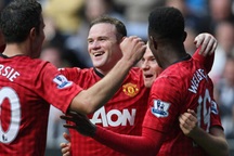 MU - Stoke City: Khi “bão” đã tan