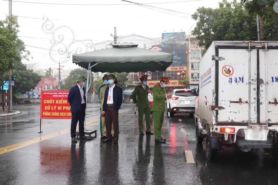 Hải Dương có tiếp tục cách ly xã hội toàn tỉnh để phòng chống Covid-19? - 3 Hải Dương có tiếp tục cách ly xã hội toàn tỉnh để phòng chống Covid-19? - 3