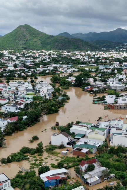 Nha Trang chìm trong biển nước nhìn từ trên cao