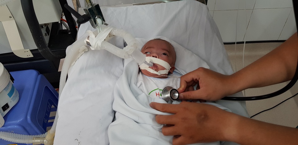 Bé trai bị bỏ rơi ở sân chùa: Người mẹ bật khóc khi được nhận lại con - 10 Bé trai bị bỏ rơi ở sân chùa: Người mẹ bật khóc khi được nhận lại con - 10
