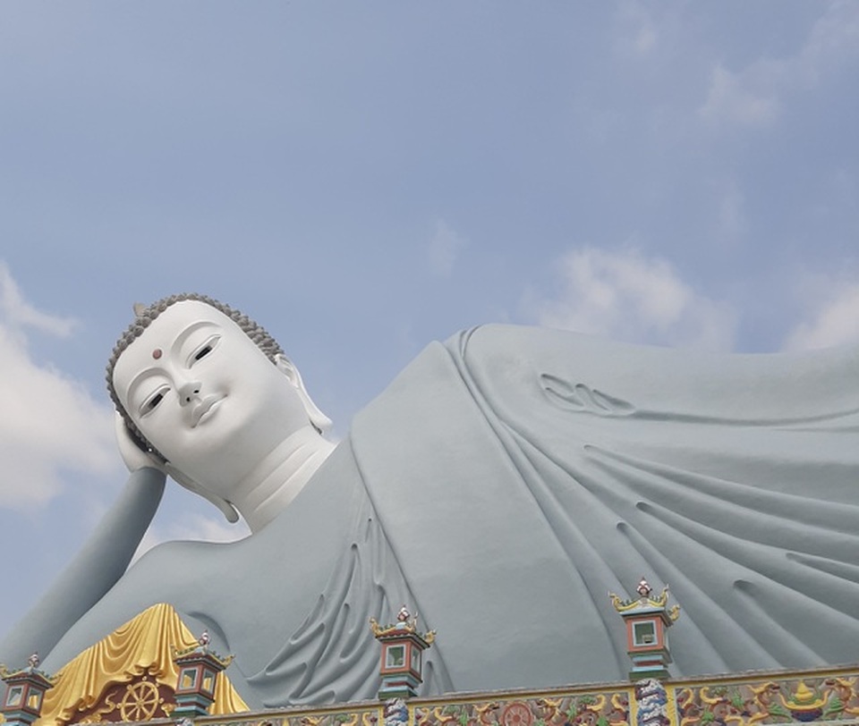 Bí ẩn những pho tượng độc đáo bậc nhất Việt Nam - 8 Bí ẩn những pho tượng độc đáo bậc nhất Việt Nam - 8