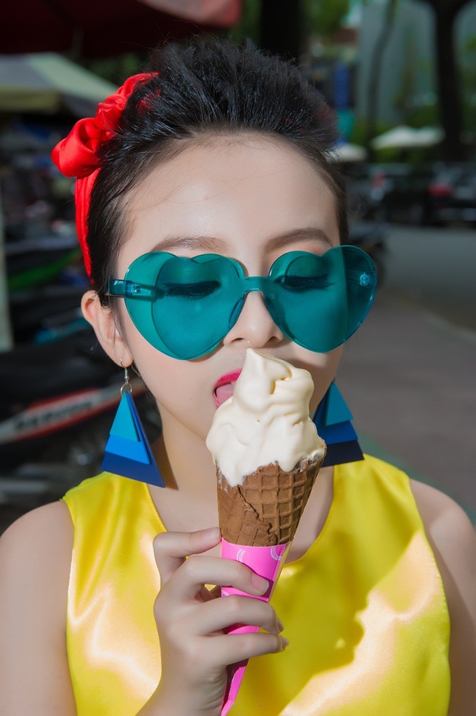 Mẫu nhí Quỳnh Anh hóa kiêu kỳ và nổi bật - Ảnh 8. Mẫu nhí Quỳnh Anh hóa kiêu kỳ và nổi bật - Ảnh 8.