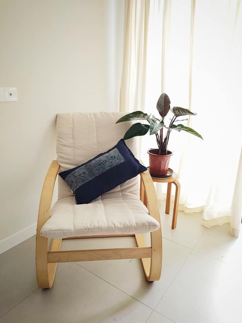 Không mất cả đống tiền, cô gái vẫn có căn hộ chất với nội thất tự làm - 9 Không mất cả đống tiền, cô gái vẫn có căn hộ chất với nội thất tự làm - 9