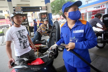 Giữ ổn định với giá xăng, chỉ tăng nhẹ giá dầu