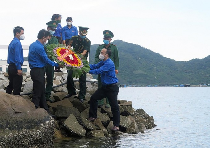 Lể dang hương tại Phú Yên ( Ảnh H-O)