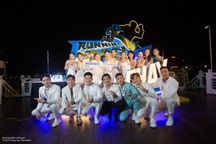 Dàn cast Running Man Vietnam lên đồ siêu đẹp, nổi bật trên du thuyền tại Hạ Long