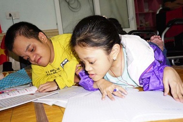 Cổ tích hai anh em nằm học chữ