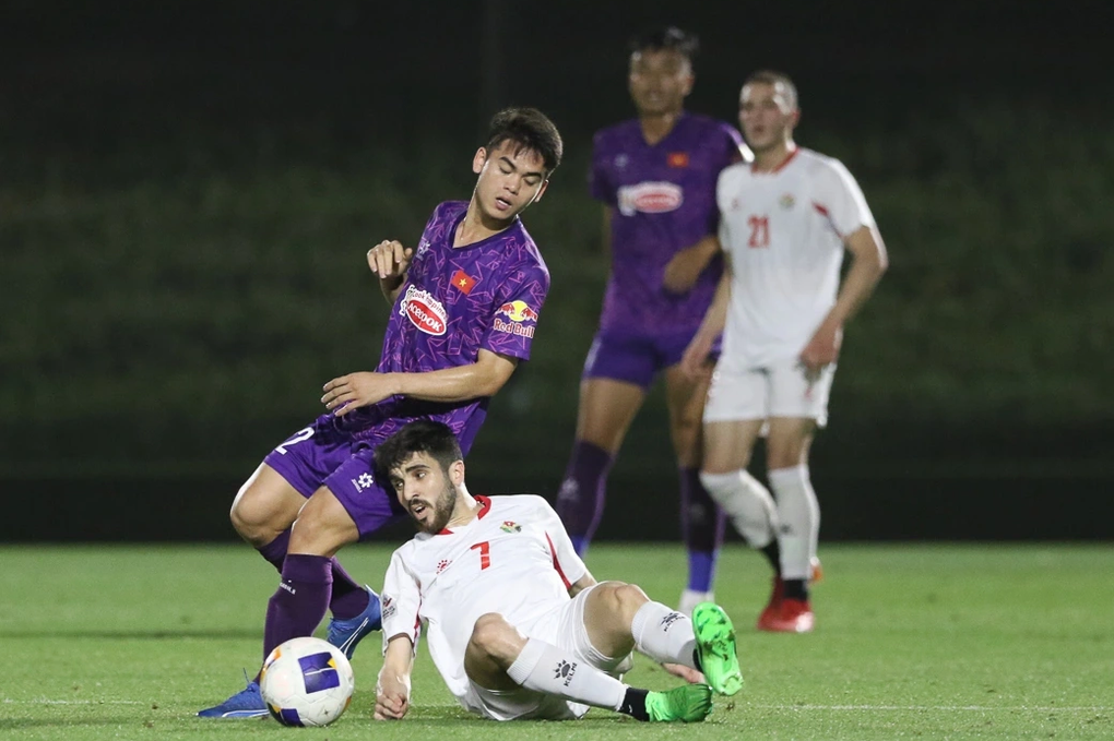 U23 Việt Nam thuộc nhóm có chiều cao khiêm tốn ở giải U23 châu Á - 1 U23 Việt Nam thuộc nhóm có chiều cao khiêm tốn ở giải U23 châu Á - 1