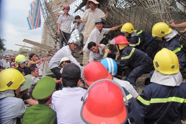 Dừng tìm kiếm nạn nhân mắc kẹt vụ sập sảnh khách sạn cao tầng