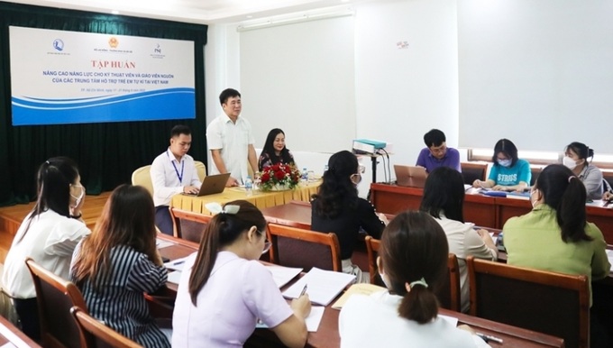 Quang cảnh lớp tập huấn.