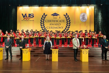 Anh văn Hội Việt Mỹ xác lập kỷ lục trao 99.775 chứng chỉ quốc tế cho học viên