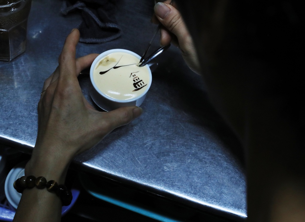 Ngoại trưởng Australia cảm nhận sắc thu Hà Nội - 8 Ngoại trưởng Australia cảm nhận sắc thu Hà Nội - 8