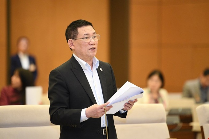 Bộ trưởng Tài chính Hồ Đức Phớc thừa uỷ quyền Thủ tướng ký báo cáo.