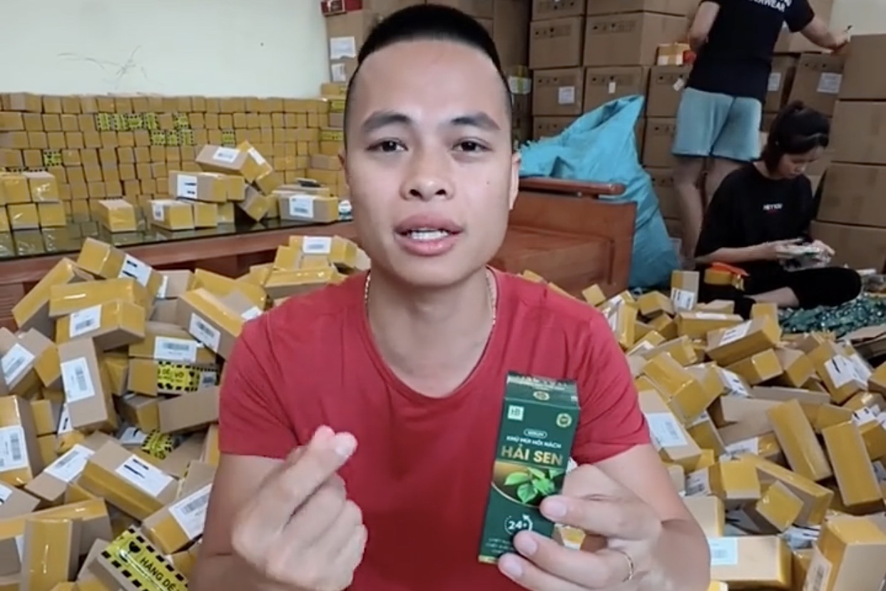 Chủ kênh TikTok Gia đình Hải Sen bán gì? - 1