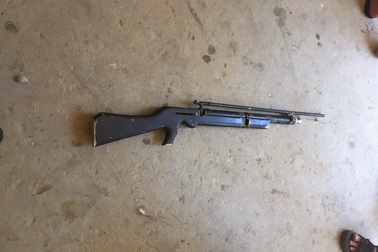 Dùng súng tự chế bắn bị thương người trên tàu khai thác cát