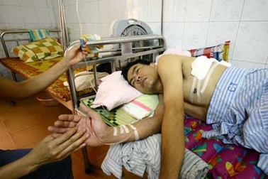 Một trưởng công an xã bị truy sát trên đường