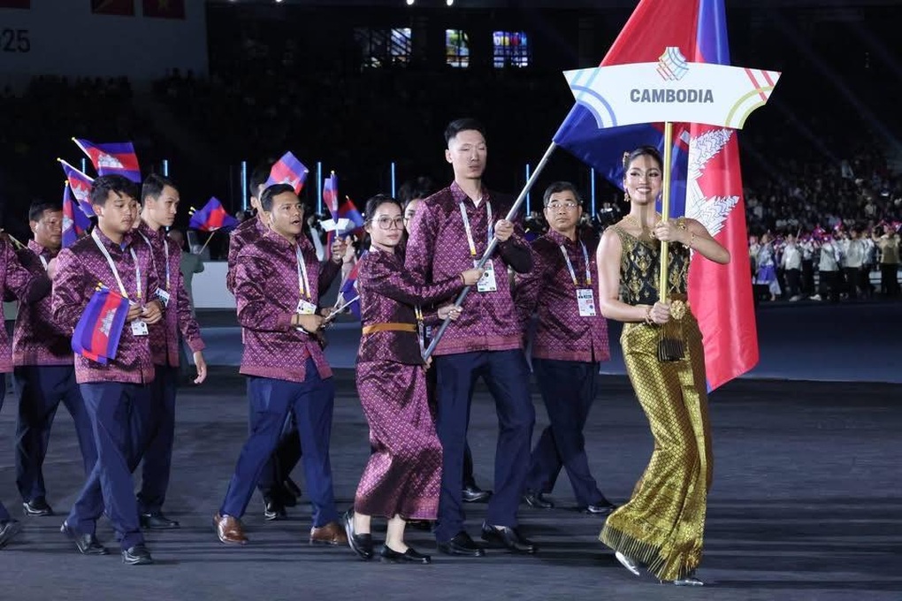Kambodja gör överraskande uttalande efter att ha dragit sig ur SEA Games - 1 Campuchia đưa ra tuyên bố bất ngờ sau khi rút lui khỏi SEA Games - 1