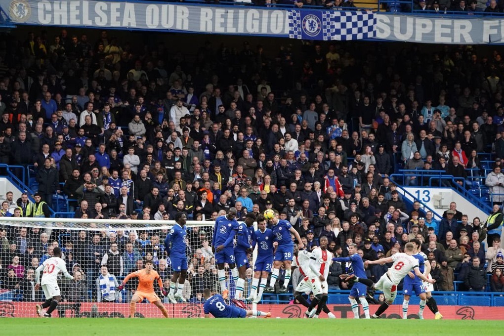 Sau 3 trận hòa, Chelsea thua đội bét bảng Southampton - 2 Sau 3 trận hòa, Chelsea thua đội bét bảng Southampton - 2