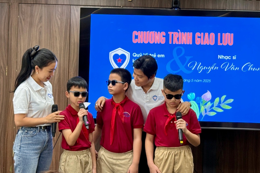 Tác giả ca khúc Viết tiếp câu chuyện hòa bình trở thành Đại sứ âm nhạc - 1 Tác giả ca khúc “Viết tiếp câu chuyện hòa bình” trở thành Đại sứ âm nhạc