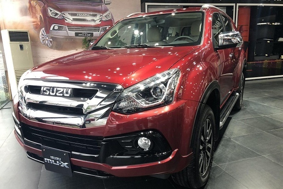 Top 10 ô tô bán chậm nhất tháng 2: Xe sang đứng đầu bảng - 8 Top 10 ô tô bán chậm nhất tháng 2: Xe sang đứng đầu bảng - 8