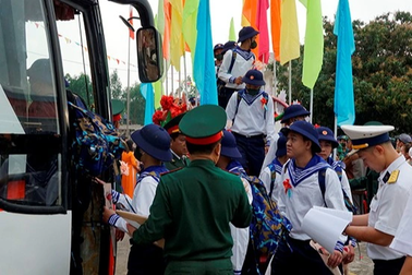 5 thanh niên ở Bình Định bị phạt 312 triệu đồng vì trốn nhập ngũ