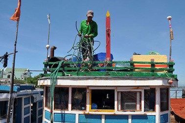 Nói một đằng, làm một nẻo!