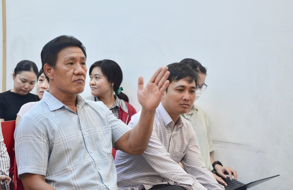 Shark Thủy hẹn tháng 4/2024 trả tiền, phụ huynh ở Apax Leaders phản đối - 2 Shark Thủy hẹn tháng 4/2024 trả tiền, phụ huynh ở Apax Leaders phản đối - 2