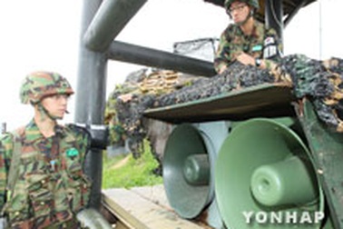 Hàn Quốc nối lại hệ thống loa tuyên truyền, Triều Tiên dọa bắn trả
