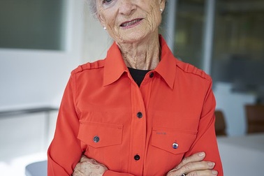 Nữ tiếp viên hàng không 79 tuổi kiện hãng bay vì bị đuổi việc