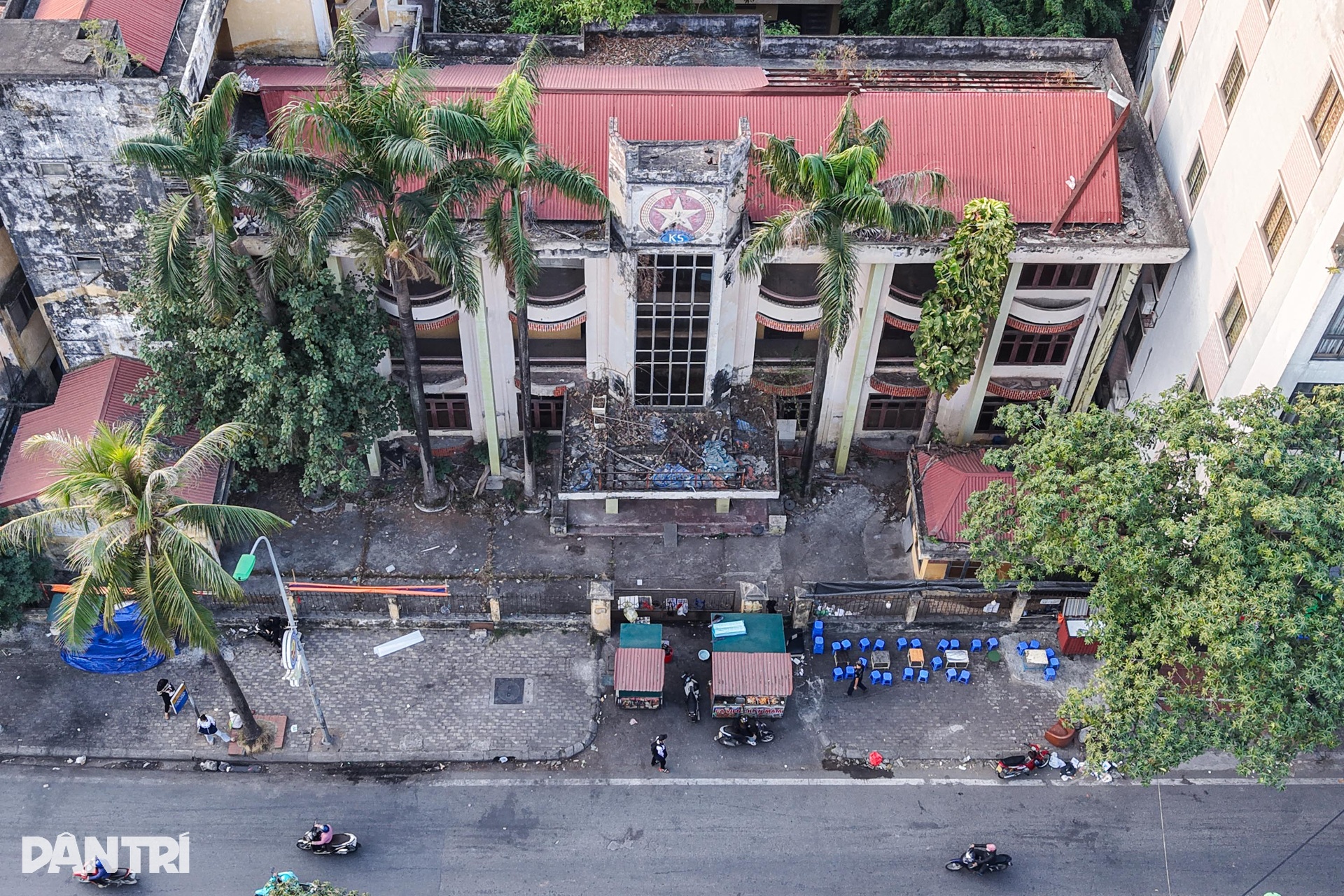 Hà Nội: Hàng loạt trụ sở ở khu đất vàng của quận Hà Đông bị bỏ hoang - 2 Hà Nội: Hàng loạt trụ sở ở khu đất vàng của quận Hà Đông bị bỏ hoang - 2