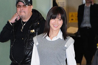 Nữ diễn viên Noriko Sakai rạng rỡ ngày tái xuất