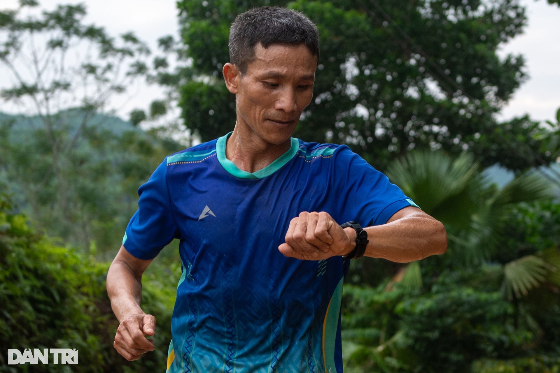 Anh nông dân và giấc mơ ghi tên trên bảng vàng Marathon Việt Nam - 18 Anh nông dân và giấc mơ ghi tên trên bảng vàng Marathon Việt Nam - 18