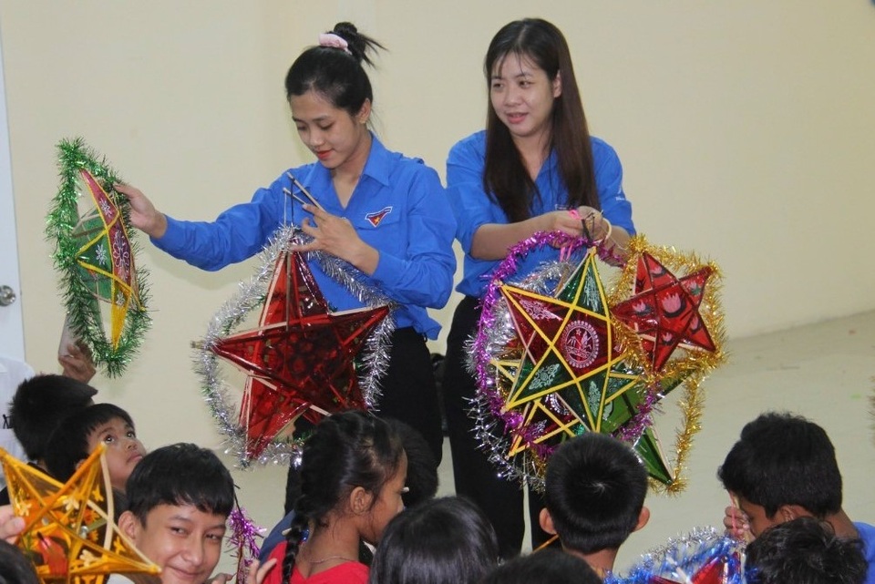 Sóc Trăng: Nữ thủ lĩnh Đoàn duy nhất nhận giải thưởng Lý Tự Trọng năm 2021 - 3 Sóc Trăng: Nữ thủ lĩnh Đoàn duy nhất nhận giải thưởng Lý Tự Trọng năm 2021 - 3