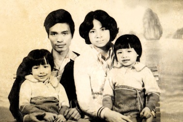 Những hình ảnh "cực độc" của chị em Thuý Hằng, Thuý Hạnh