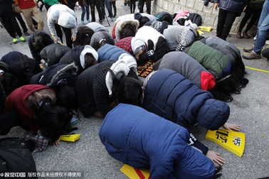 Những hình ảnh ấn tượng tại kỳ thi đại học Hàn Quốc