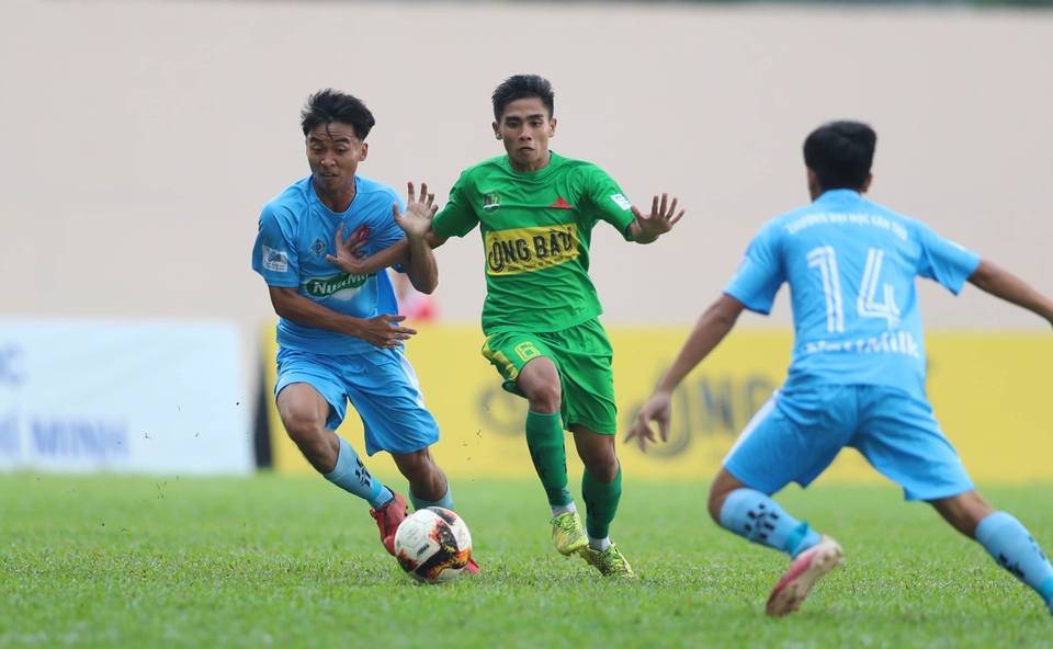 Đội bóng bầu Đức vào bán kết giải bóng đá Sinh viên SV-League 2020 - 1 Đội bóng bầu Đức vào bán kết giải bóng đá Sinh viên SV-League 2020 - 1