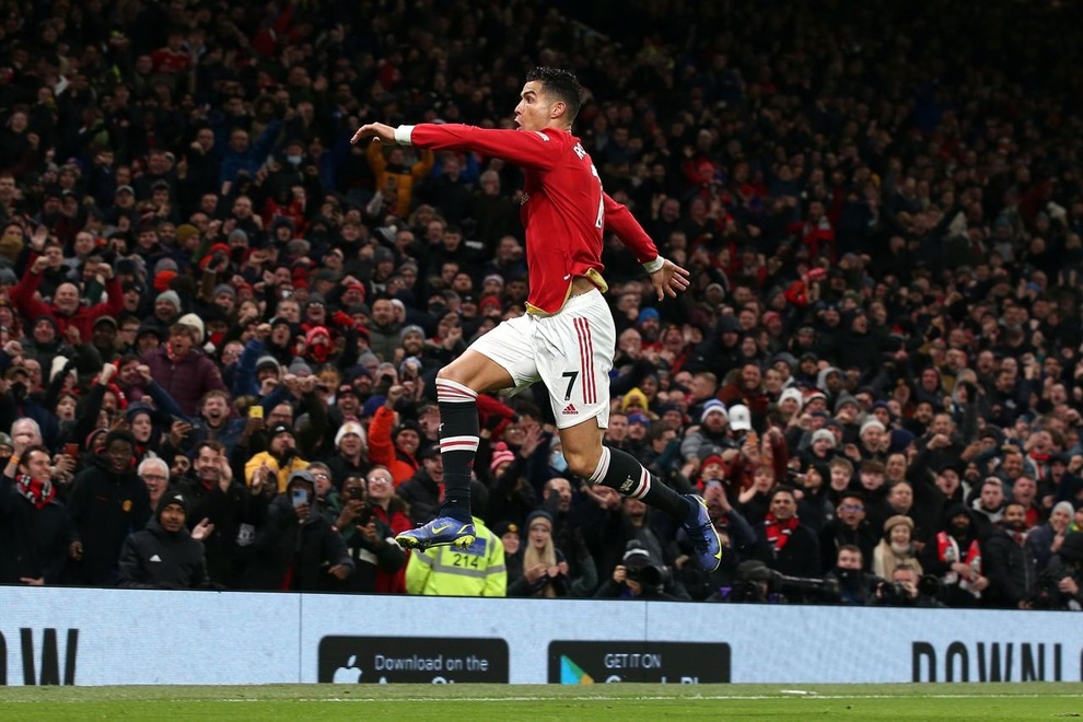 C.Ronaldo tỏa sáng rực rỡ: Khi con quái vật bị tổn thương… - 3 C.Ronaldo tỏa sáng rực rỡ: Khi con quái vật bị tổn thương… - 3