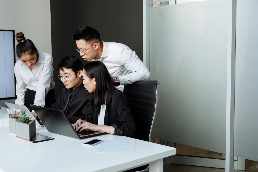 Từ Gen Z làm cho doanh nghiệp tại Mỹ, Úc đến chủ công ty ở tuổi 24 - 2 Từ Gen Z làm cho doanh nghiệp tại Mỹ, Úc đến chủ công ty ở tuổi 24 - 2
