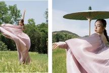 Quán quân Tiếng hát truyền hình Hiền Trinh được khen hát ngày càng tình cảm